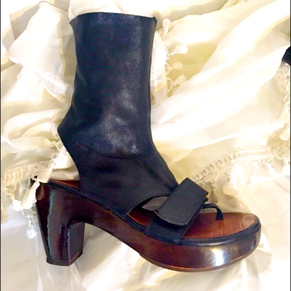 Rare Wooden Platform open toe Bootie